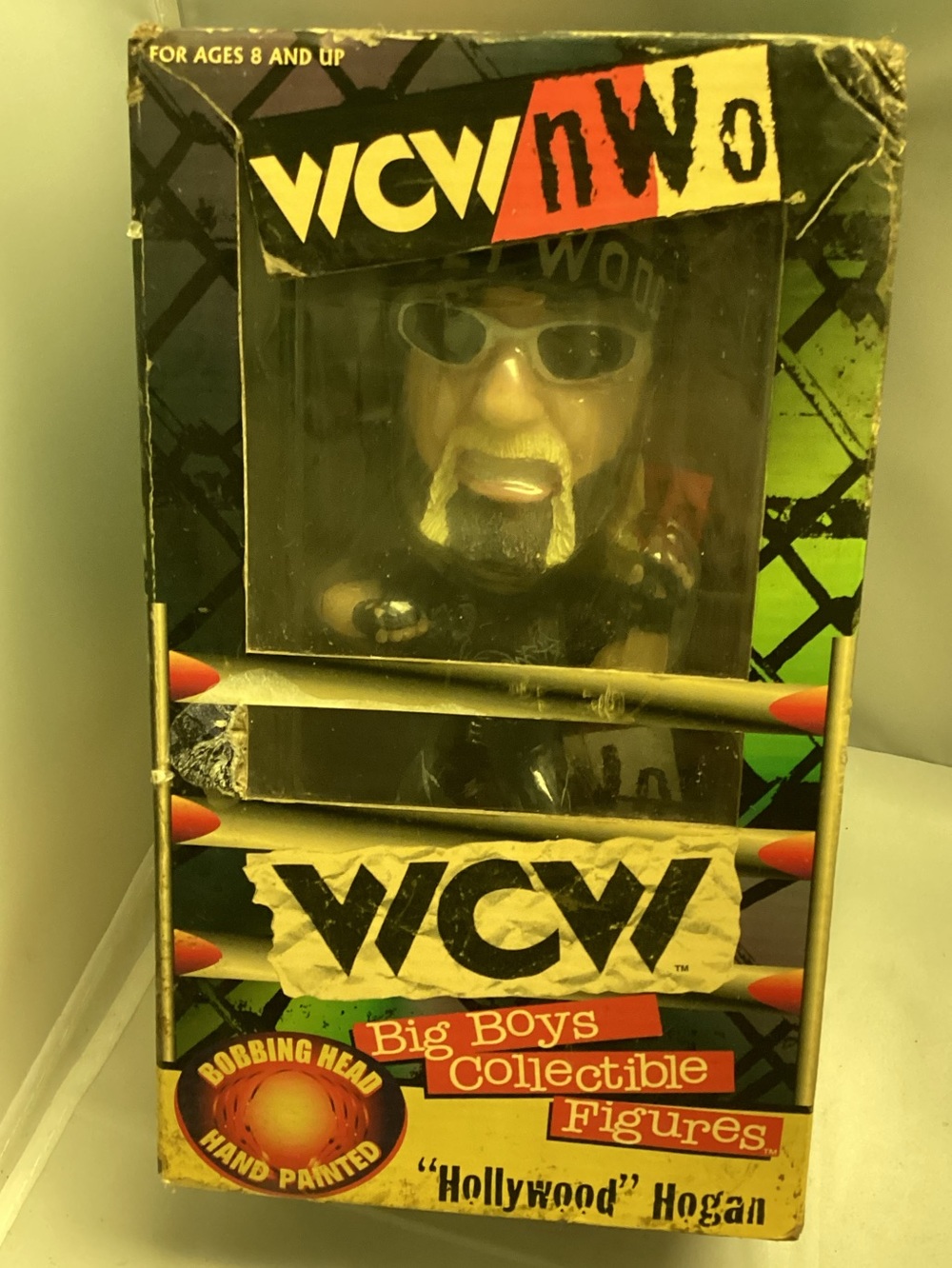 WCW nWo "Hollywood" Hogan Bobblehead - Black & Yellow